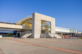 <center>La palais des sports.</center>La palais des sports, la station de métro et le parc Dromel, construit en 1950,  occupent le domaine ayant appartenu à la famille Dromel, riches commerçants, qui fondèrent ici un orphelinat dirigé par les sœurs de Saint-Vincent de Paul, dans les années 1860.
La Maison DROMEL AINE est la plus ancienne confiserie Chocolaterie Marseillaise. Créée en 1760 à l’époque du roi Louis XV, la famille DROMEL s’installe rue de Rome non loin du port de Marseille afin d’assurer la commercialisation des denrées importées de nos colonies : Sucre – Café – Cacao – Thés – Epices …. Monsieur Dromel fut à l’origine du carré de sucre en inventant une machine à découper les pains entiers.